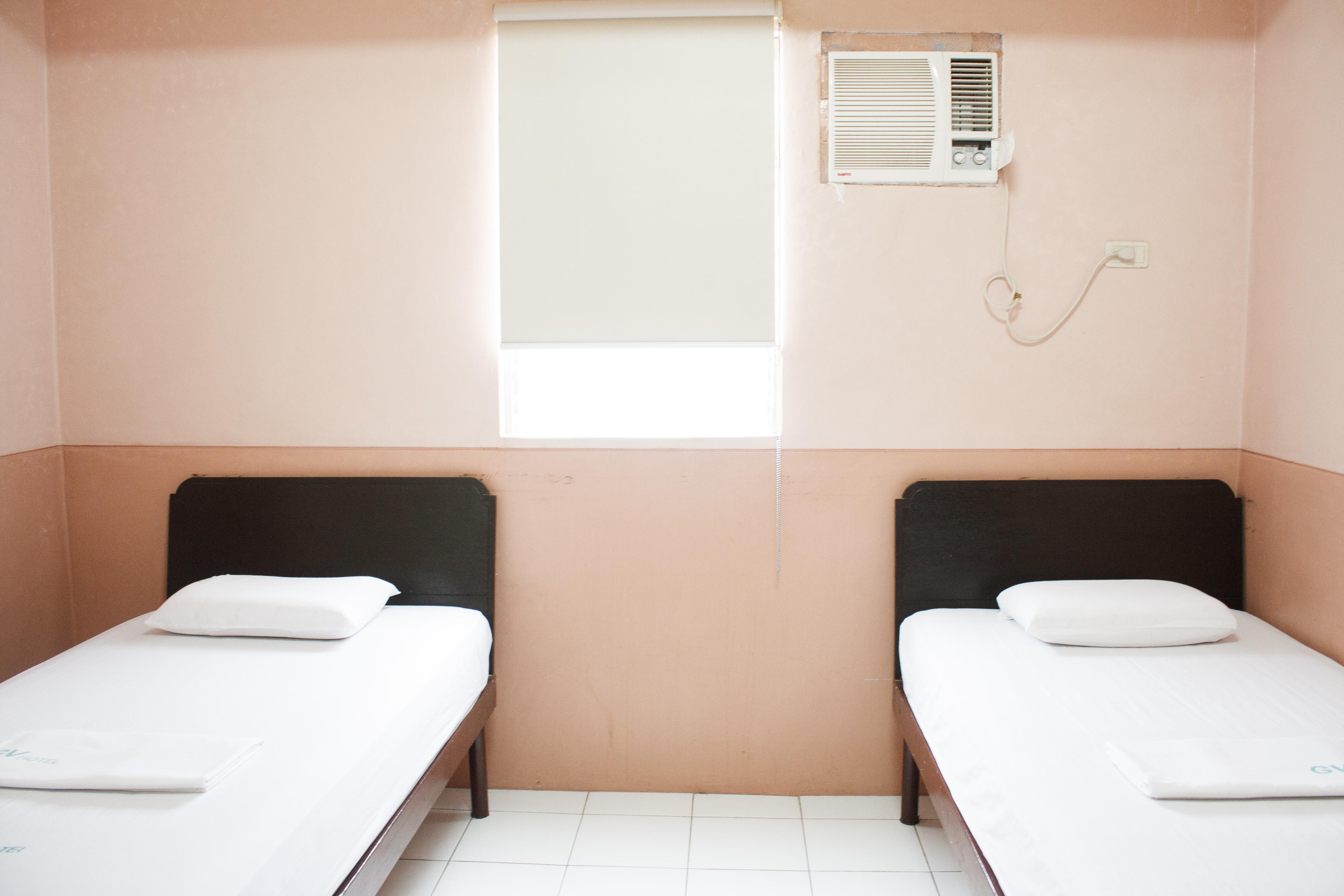 Gv Hotel - Naval Biliran Екстер'єр фото