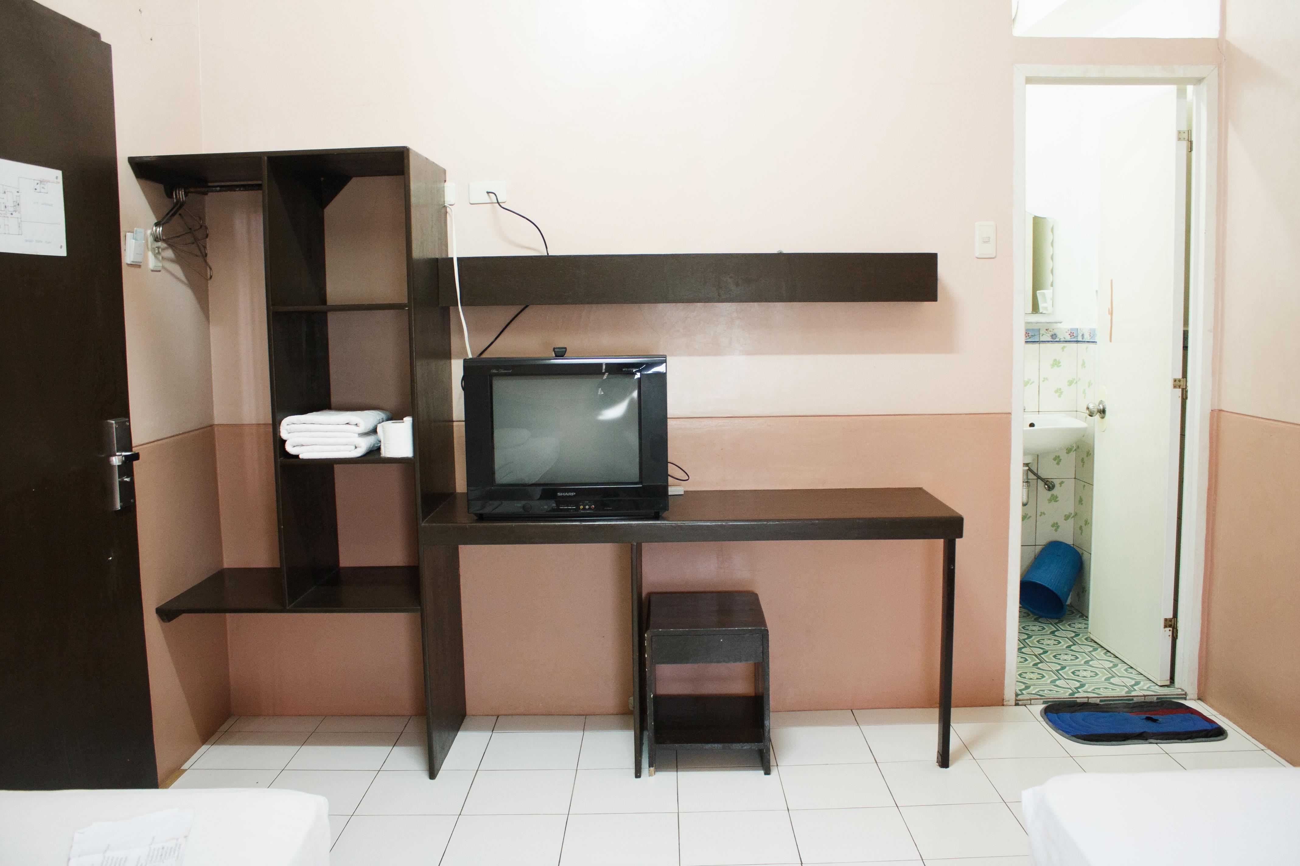 Gv Hotel - Naval Biliran Екстер'єр фото