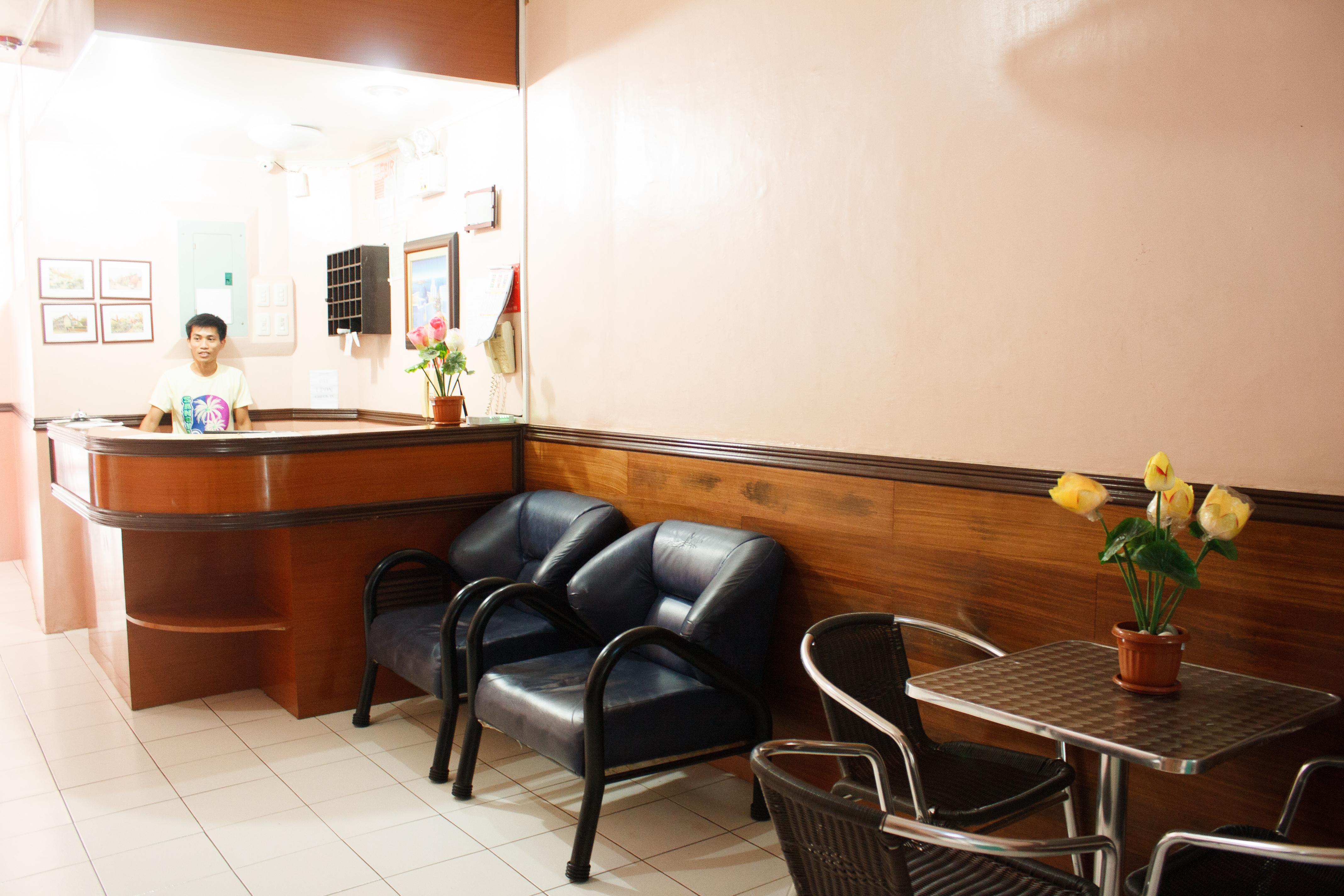 Gv Hotel - Naval Biliran Екстер'єр фото