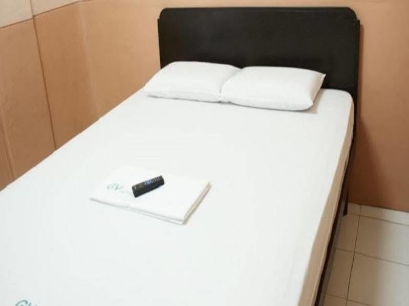 Gv Hotel - Naval Biliran Екстер'єр фото